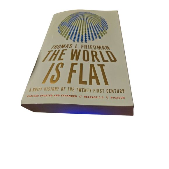 The world is flat by Thomas L. Friedman - picador books  - isbn 9780312425074 - Picture 5 of 8